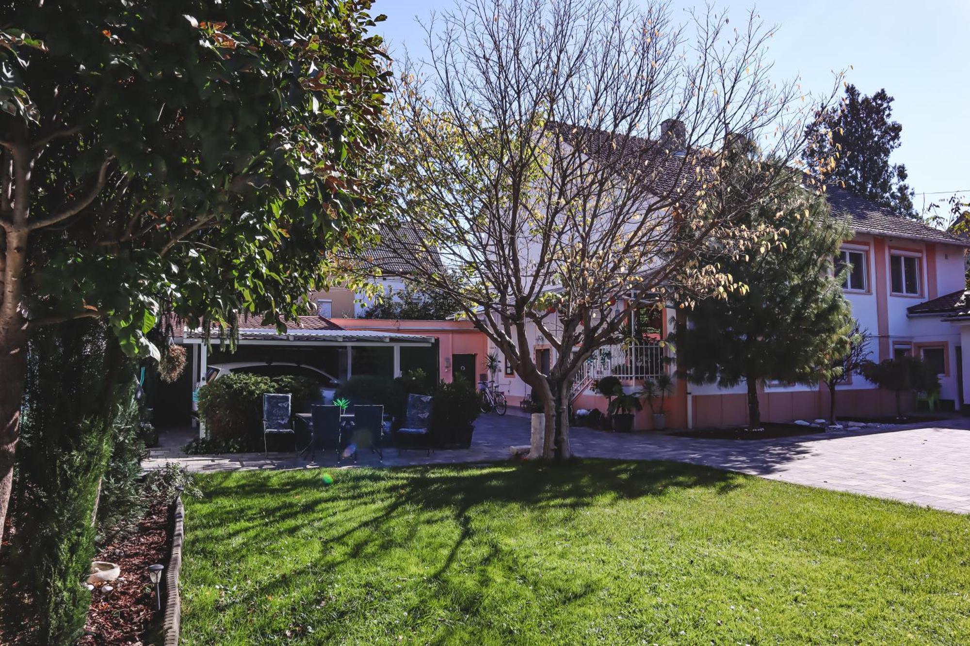 סגד Szivarvany Panzio מראה חיצוני תמונה